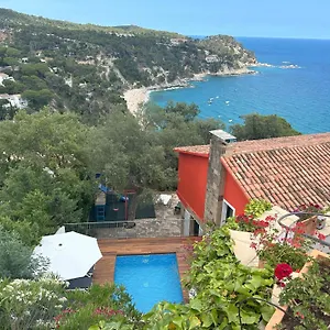 https://boutique-villa-panorama-with-private-beach.topcostabravahotels.com