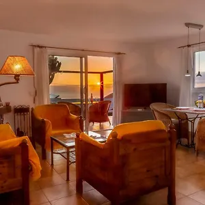 https://la-casa-de-susa.in-canary-islands.com